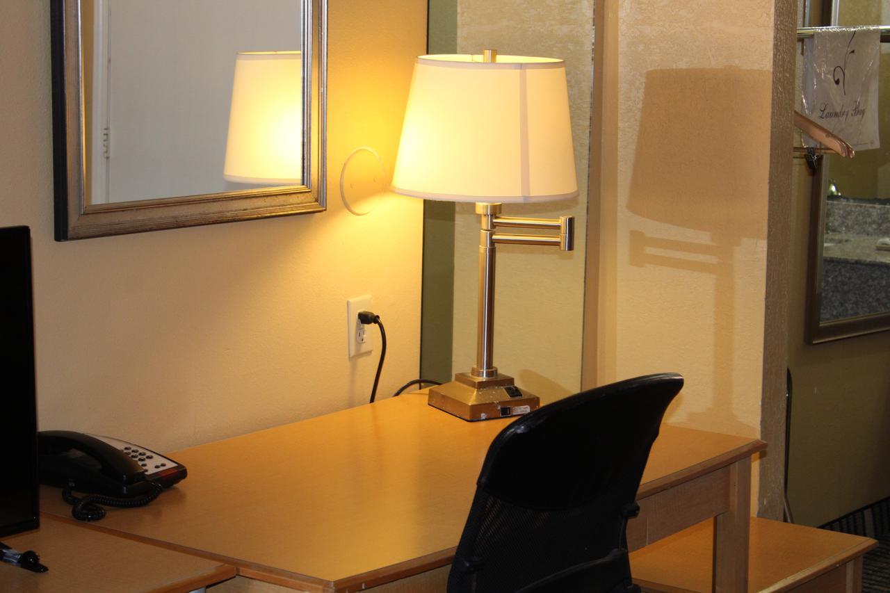 The Executive Inn & Suites 애머릴로 외부 사진